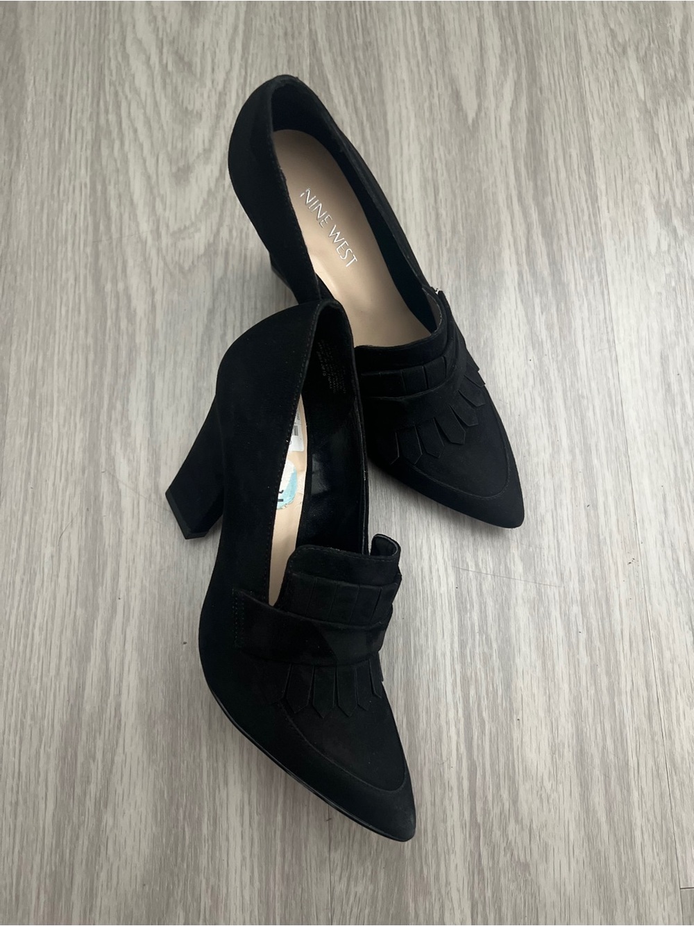 Nine West Black Suede Fringe Loafer Pumps Pointed Toe Block Heel Size 6M